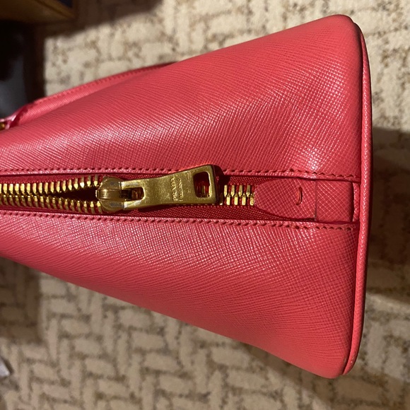 PRADA handbag - Picture 11 of 12